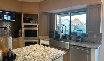 11028 W CRIMSON Ln, Avondale, AZ 85392