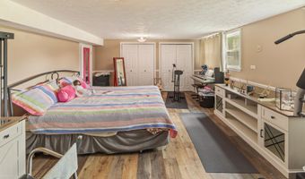 1100 Pappy Cecil Ln, Bardstown, KY 40004