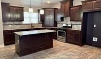 902 SW Cabriolet St, Bentonville, AR 72712
