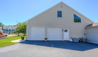 24 Orsaf Ln, Bayville, NJ 08721