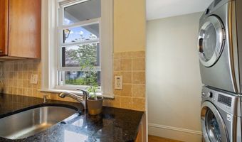 29 Worcester St 1, Belmont, MA 02478