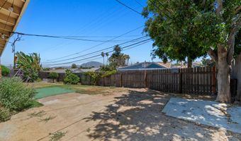 2538 Dumetz St, Camarillo, CA 93010