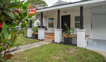 412 OAK St, Auburndale, FL 33823