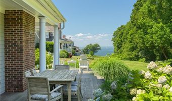 60 Van Wickle Ln, Bristol, RI 02809