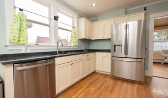 369 Ohio St, Bangor, ME 04401