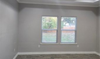 329 N 10th St, Aransas Pass, TX 78336