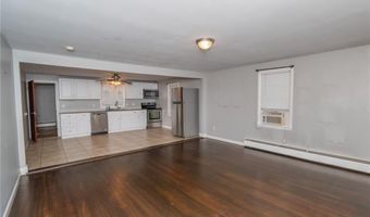 3 Luther St, Johnston, RI 02919