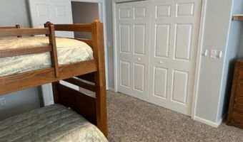 184 S 1st St W, Cowley, WY 82420