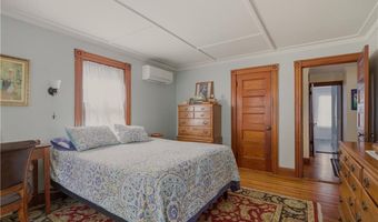 24 Thurston Ave, Newport, RI 02840