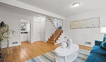 3808 WINTERSET Dr, Annandale, VA 22003