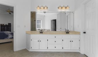 2459 Castille Pl, Biloxi, MS 39531