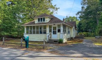 14 Brook St, Ayer, MA 01432