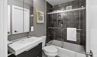 6222 DAHLONEGA Rd, Bethesda, MD 20816