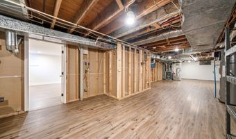 12601 N Osage Rd, Anchorage, KY 40223
