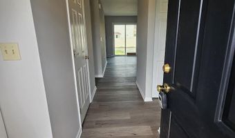 33 FIELDSTONE Ct, Dover, DE 19904