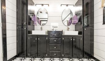 5247 FM 2735, De Kalb, TX 75559