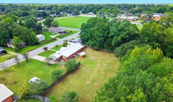 301 E Craig St, Atmore, AL 36502