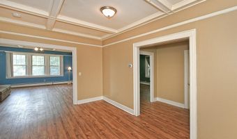 23 Maple Dr, Amityville, NY 11701