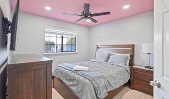 318 Redrock Dr, Antioch, CA 94509