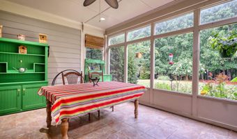 1231 WATER FRONT Rd, Greensboro, GA 30642