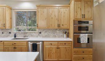 2486 NW Marken St, Bend, OR 97703