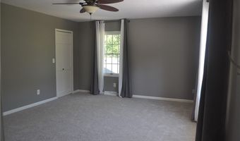 2722 Gingertree Dr, Ashtabula, OH 44004