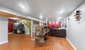 122 S Edgehill Ave, Austintown, OH 44515