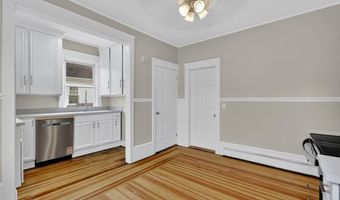 112 Villa Ave, Cranston, RI 02905