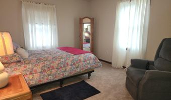 5 DREW Ct, Dover, DE 19901