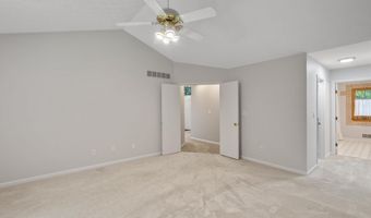 2418 Meadowridge Ct, Ann Arbor, MI 48105