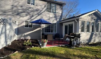 10 Parsley Ln, Narragansett, RI 02874