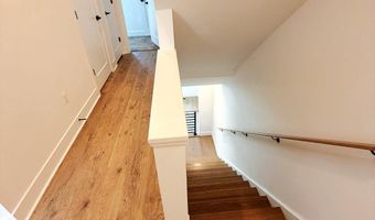 33 LOWER SERVICE Ct NW, Washington, DC 20001