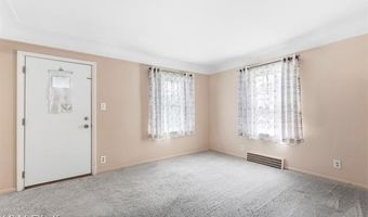 7686 Winona Ave, Allen Park, MI 48101