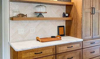 1403 Edgewood Dr, Ashland, OH 44805