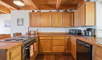 71616 NORTHSHORE Dr, Birkenfeld, OR 97016