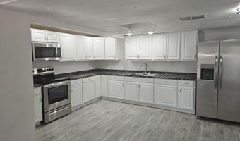 1584 N WOOD St, Casa Grande, AZ 85122