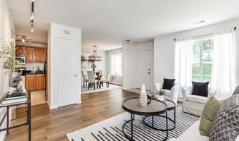 12051 GATEWATER Dr, Potomac, MD 20854