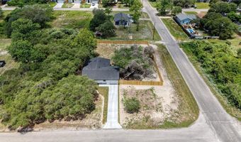 612 S 9th St, Aransas Pass, TX 78336