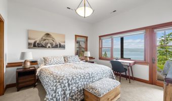 16428 Sunset Heights Dr, Bigfork, MT 59911