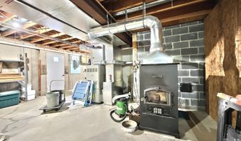 244 MILLER, Akron, PA 17501