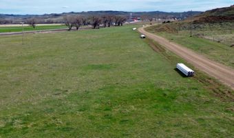 26 Clear Creek Rd, Clearmont, WY 82835
