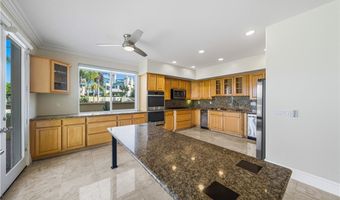 1107 Las Flores Dr, Carlsbad, CA 92008