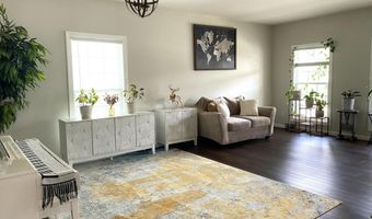 1126 Woodlands Creek Way, Apex, NC 27502