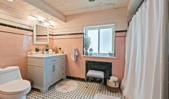 8115 Colony Dr, Algonac, MI 48001