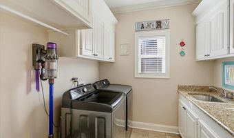 334 Gladeview Pl, Brandon, MS 39047