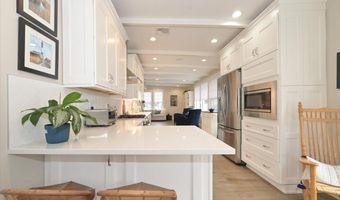 17 Central Ave, Amityville, NY 11701