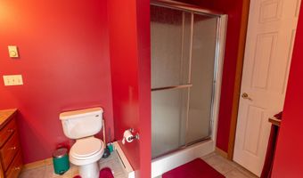107 Birchwood Rd, Blakeslee, PA 18610