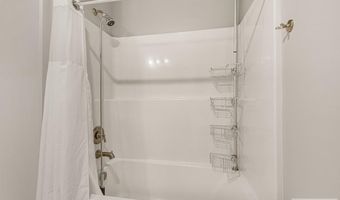 408 N Curlew Dr, Ammon, ID 83406