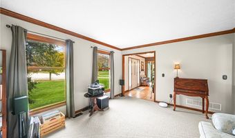 350 ASPEN Ct, Aurora, OH 44202