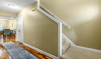 111 Emory Ct, Bardstown, KY 40004